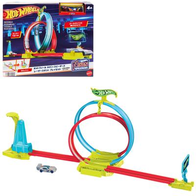 Игровой набор Hot Wheels Neon Speeders Razor Stunt (Включает 1 мини-машинку) [Возраст 4 года и старше] [Подарок] HPC05