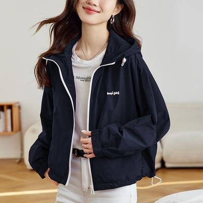 Красная куртка с капюшоном для женщин на весну и осень Новые топы для улицы Повседневная маленькая куртка