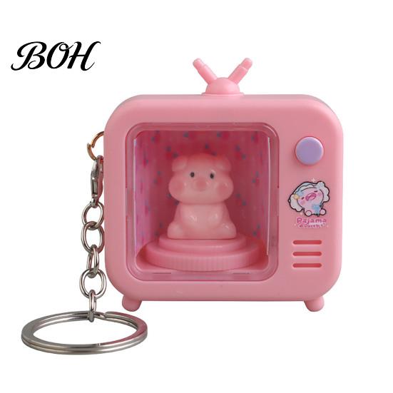 Portable Travel Lighting Rotating Animal TV Keychain, Funny Retro Television Shaped Keychain with Daily Accessory for Teens LED Light, Cartoon Keyring