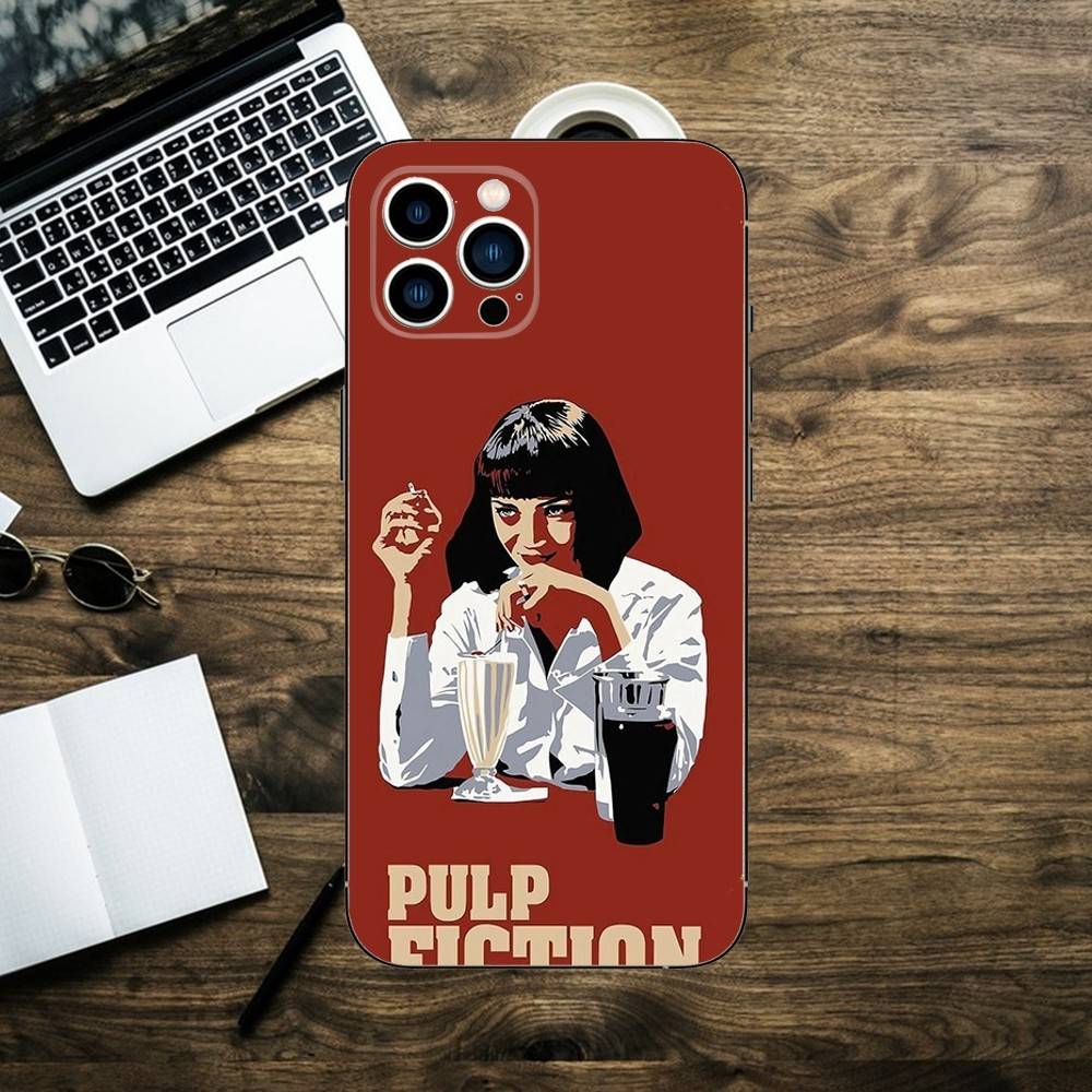 Чехол для телефона с постером фильма «Криминальное чтиво» для iPhone 16,15,14,13,12,11,XS,XR,X,8,7,Pro,Max,Plus,mini Силиконовый Черный Чехол