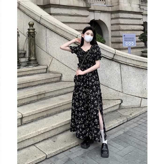 Летнее платье из шифона с цветочным принтом для женщин - дизайн 2025 года с утягивающей талией, разрезом и квадратным вырезом горловины