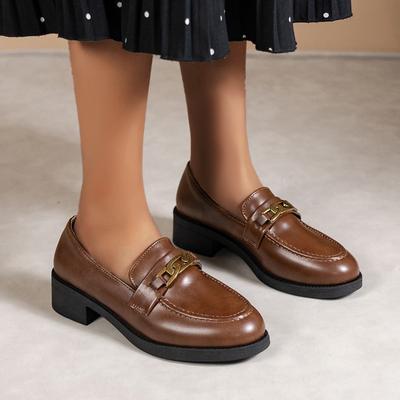 Винтажные туфли на цепочке с низким верхом 2025 осень новые больших размеров в британском стиле на среднем каблуке маленькие кожаные туфли женские