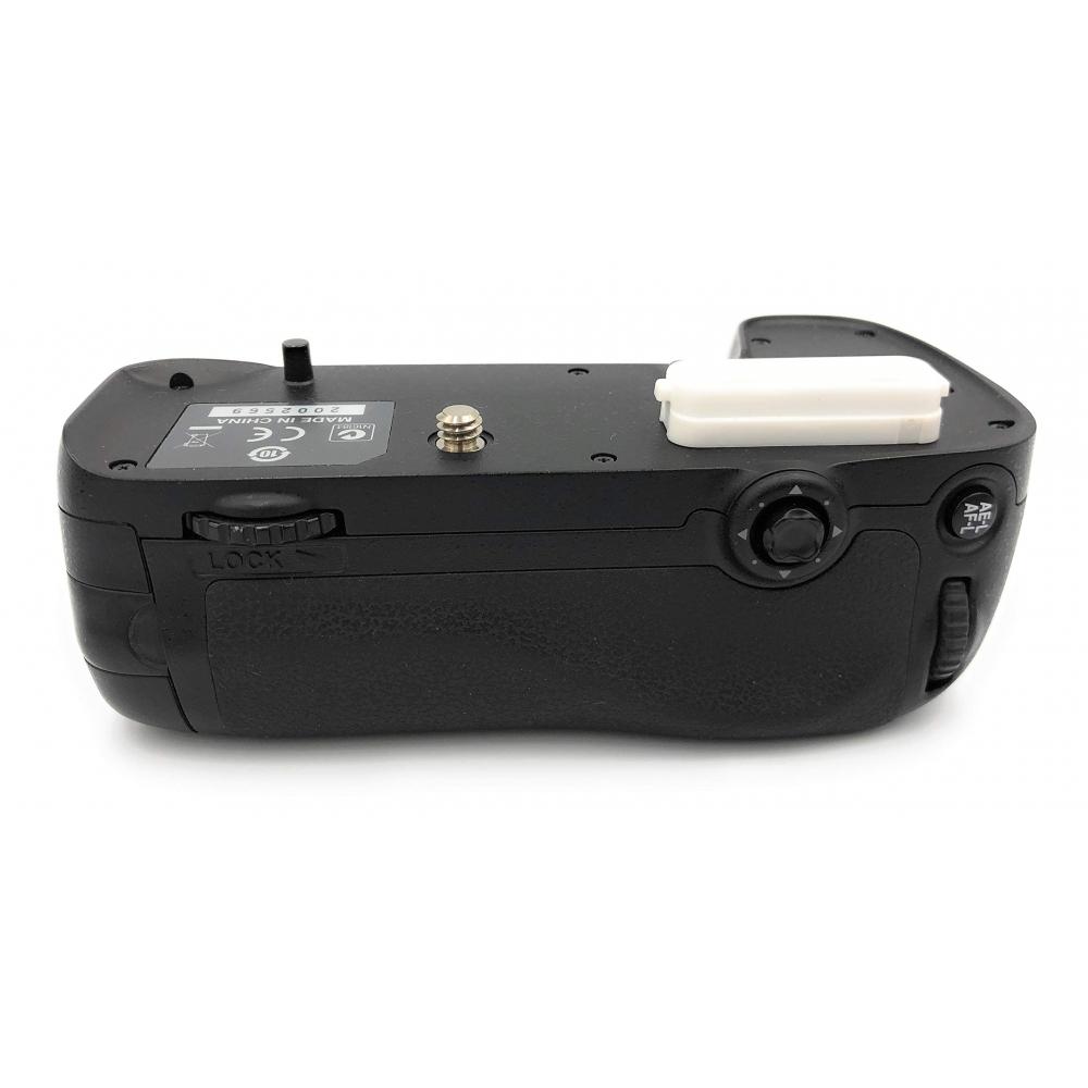 Nikon Многофункциональный блок питания MB-D15