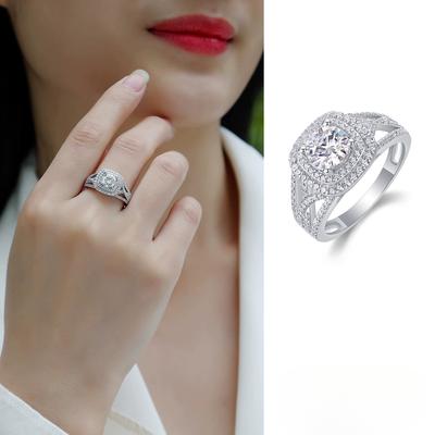 Серебряное кольцо S925 с закрытым кольцом из муассанита