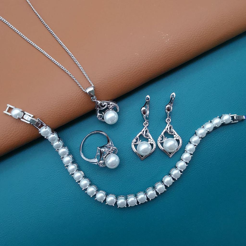 Корейская версия Ретро Мода Ins Простой Подвеска Темперамент Цепочка на Ключицы 2026 Новый Пресноводный Жемчуг Универсальный Костюм Женщины