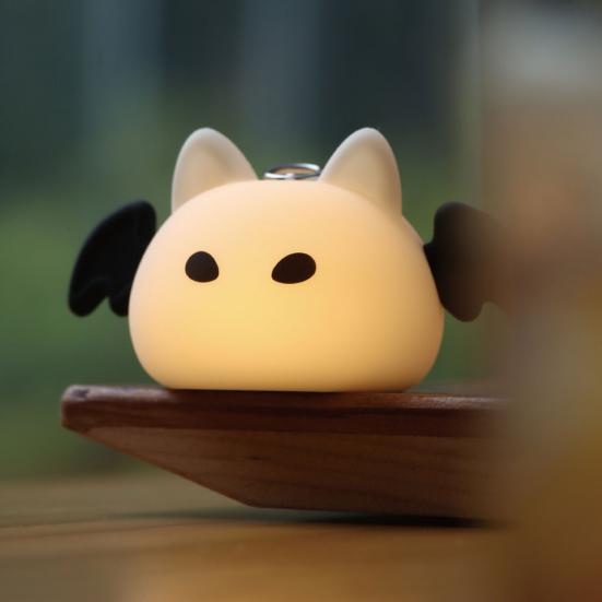 Bat-Shaped Night Light Keychain with 8 Color Modes Portable Rechargeable Silicone LED Lamp for Bag Halloween Decor Camping Hiking Bedroom Gift