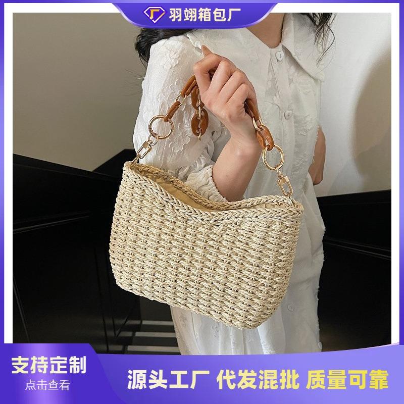 Seaside woven acrylic portable small square bag, new hard-shaped straw woven mobile phone bag, holiday messenger bag