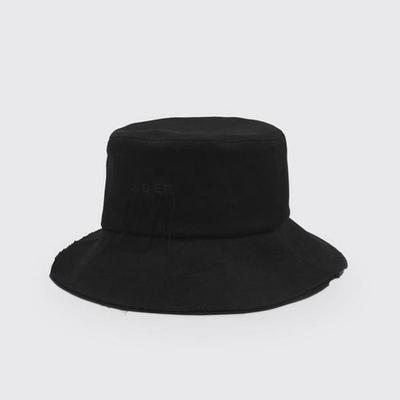 Панама ADERERROR с логотипом в виде иглы Noir