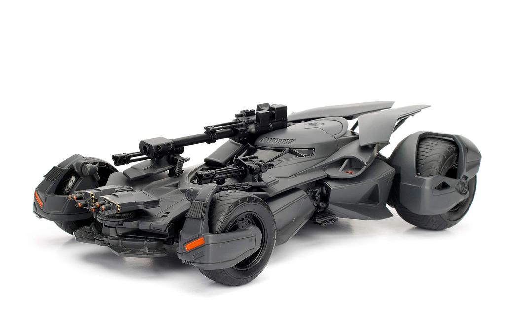 JADA TOYS 2017 JUSTICE LEAGUE BATMOBILE Batmobile JADA Mini Car Batman 124 W/BATMAN [Предмет]