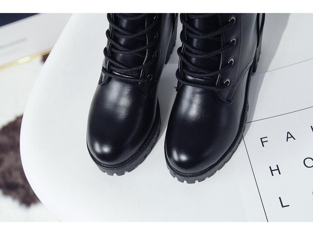 Женские ботинки Martin в британском стиле 2024 года: Модные короткие сапоги на толстом каблуке и толстой подошве в корейском стиле на осень/зиму.