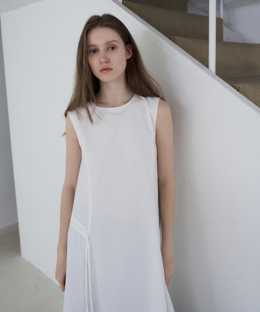 Из коллекции Wear String Платье-миди O/White
