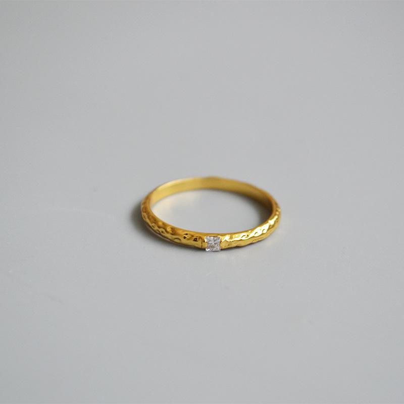 Retro Hand-made Beating Concave-convex Texture Square Zircon Flash Diamond Simple Mix and Match Thin Ring Ring Woman