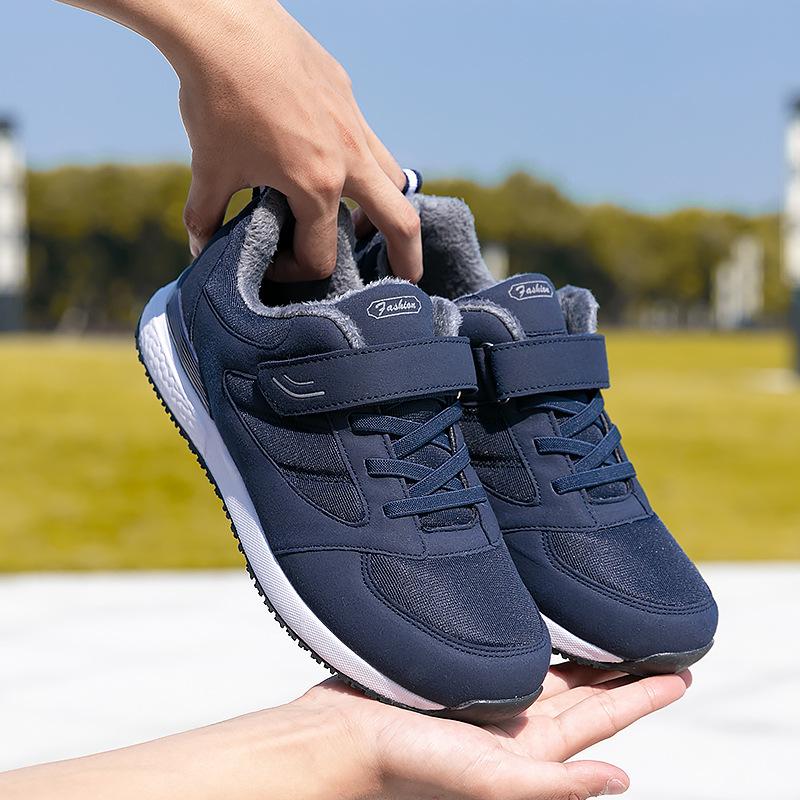 2025 осень и зима новая бархатная теплая обувь для ходьбы для пожилых нескользящая и износостойкая обувь для бега для пожилых легкая обувь для мамы