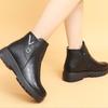 Женские плюшевые теплые кожаные ботинки из мягкой кожи, нескользящие короткие ботинки на мягкой подошве на плоской подошве, утепленная зимняя обувь