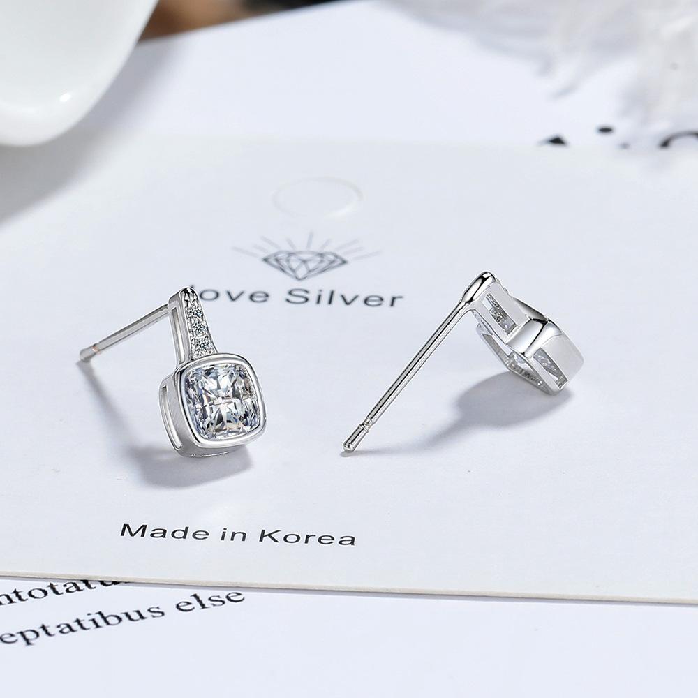Серьги из стерлингового серебра 925 пробы Превосходная роскошь Множество цирконов для женщин Модные ювелирные изделия Подарки Свадебная помолвочная вечеринка милые