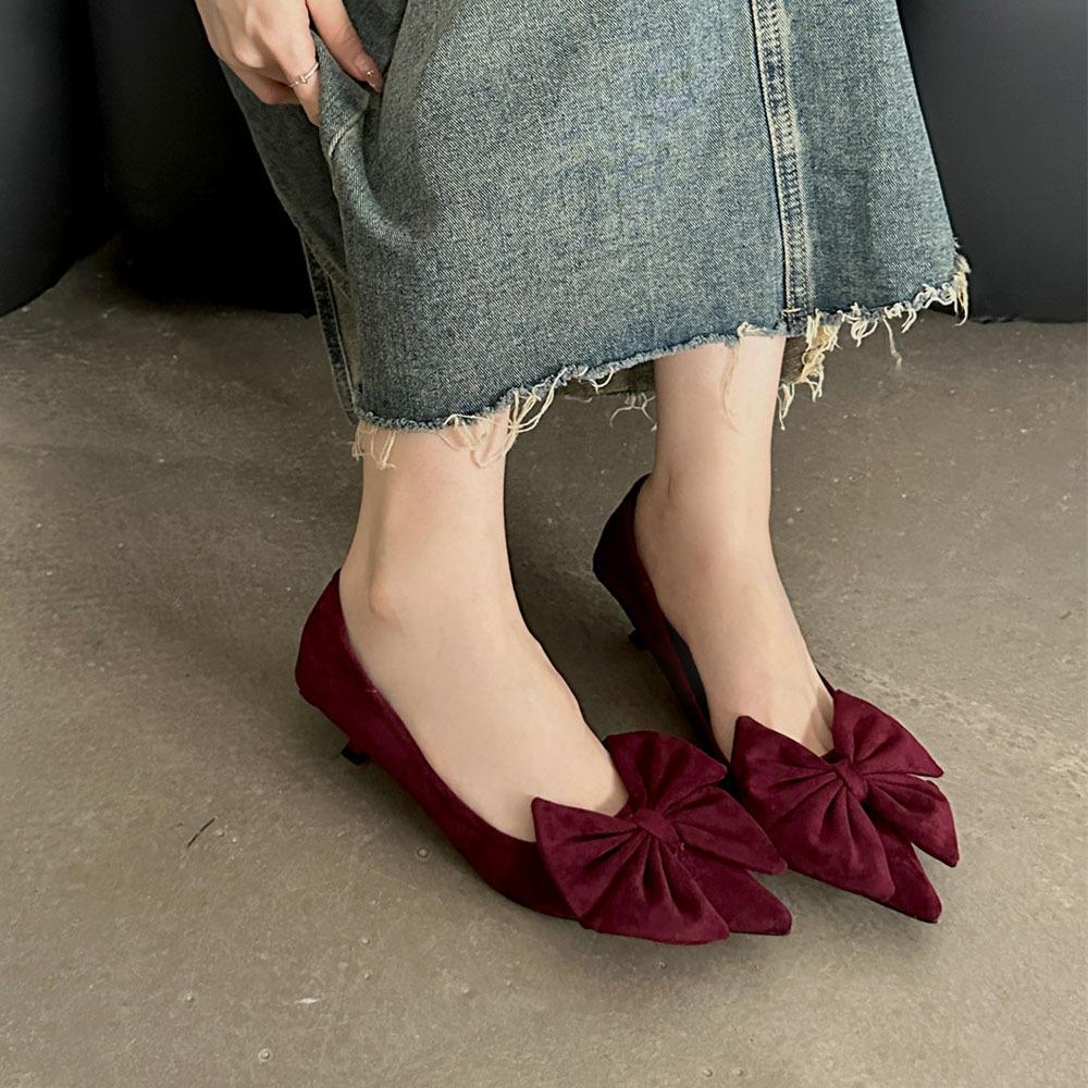 Туфли-лодочки на низком каблуке, осенняя новинка, нишевые, фиолетовый бант, женственность, низкий каблук, острый носок, высокие каблуки