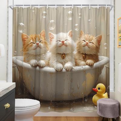 1 шт. Занавеска для душа «Купающиеся котята» - 3 пушистых котенка в ванне, пузыри и желтый утенок, фон бежевой плитки, 70,8x70,8