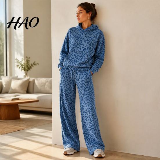 Loose Fit Lounge Sets Women Leopard Print Hoodie & Pants, Hooded Sweatshirt with Kangaroo Pocket, Casual Wide Leg Pants Two Piece Set for Fall Winter
