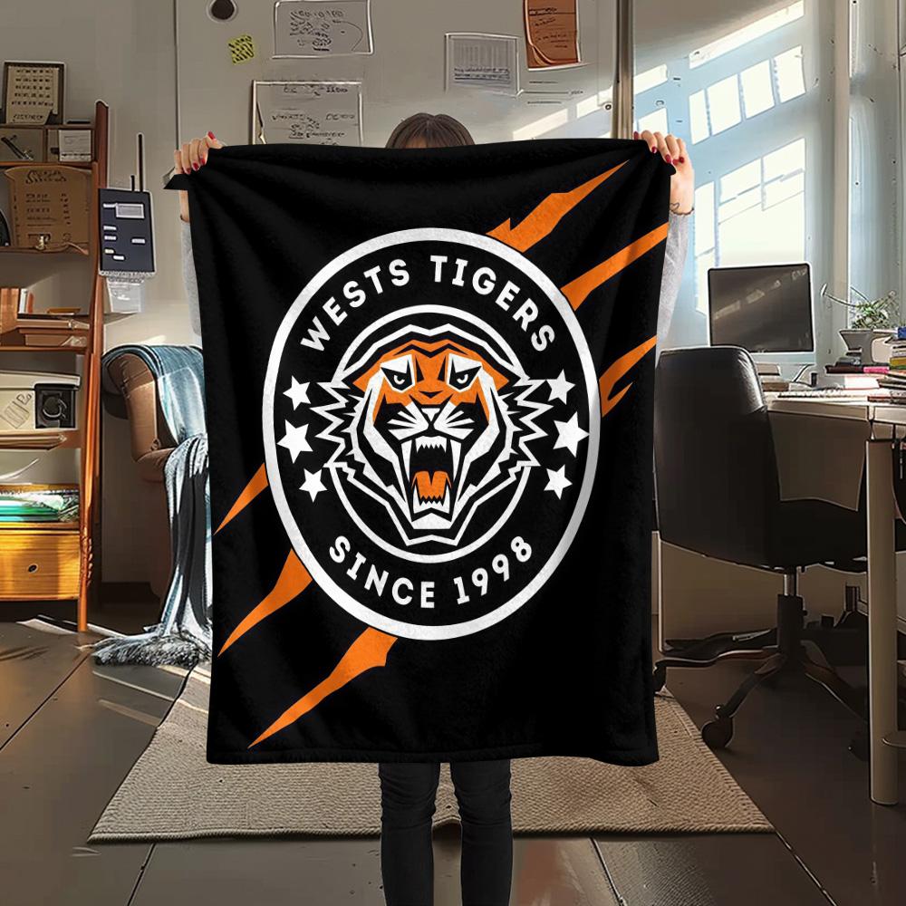 Castleford Tigers Flannel Blanket, High quality Comfortable for All Seasons, Home Decor, Warmth and Comfort