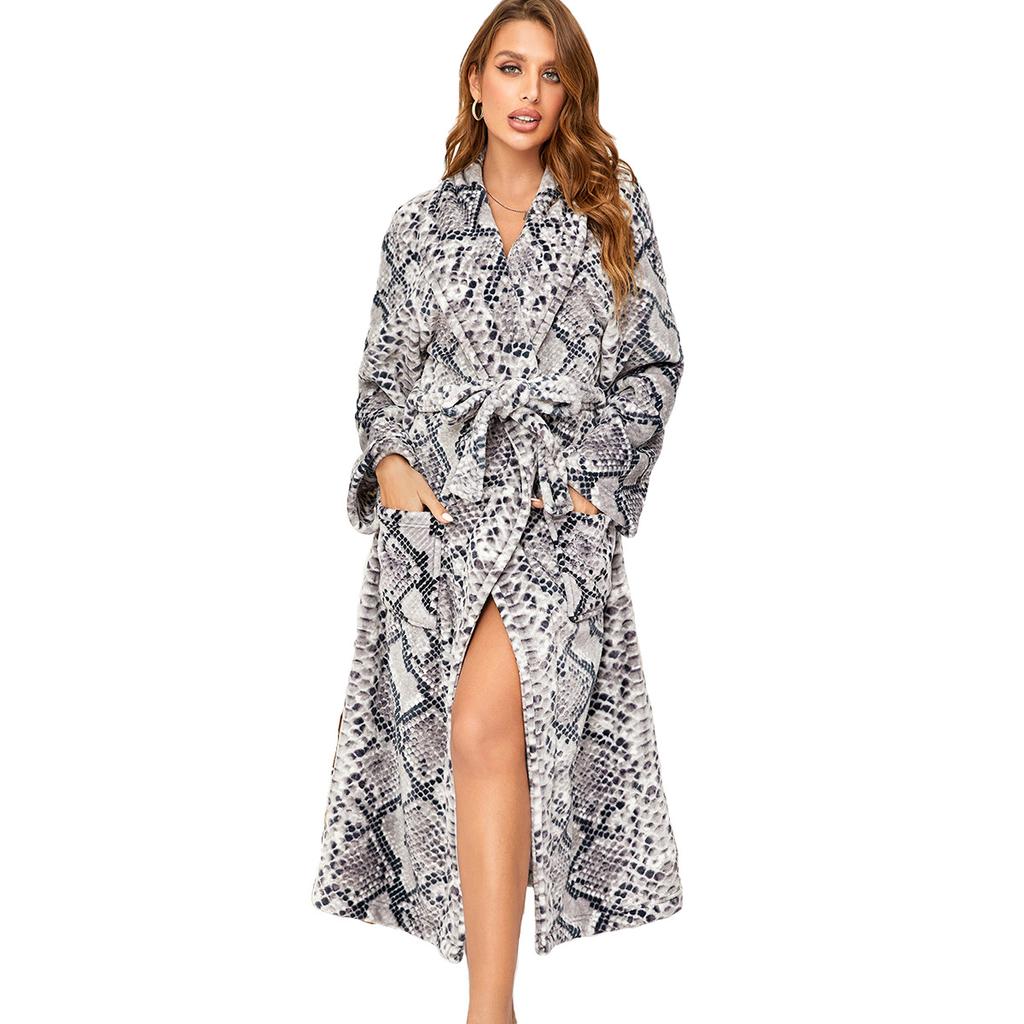Women's Solid Color Lapel Bathrobe Autumn Winter Models Facecloth Warm Comfortable Longsleeved Homewear
