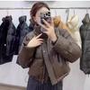 Пуховик женский новый зимний несмываемый из искусственной кожи короткий утолщенный свободный воротник стойка куртка хлеб куртка маленькая куртка Kendou