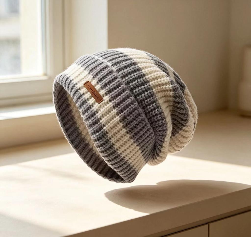 Autumn and winter hat women's fleece thickened cute versatile wool hat hairball warm ear protector head knitted hat