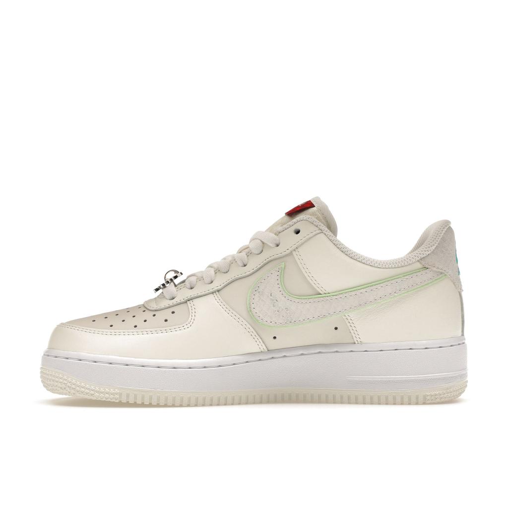 Nike Кроссовки унисекс Air Force 1 07 Year of the Dragon Cream Sail Vapor-Green FZ5052-131