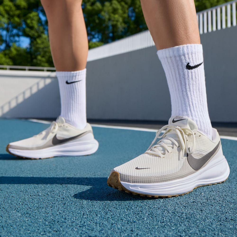 Nike Revolution 8 Phantom College Grey Gum