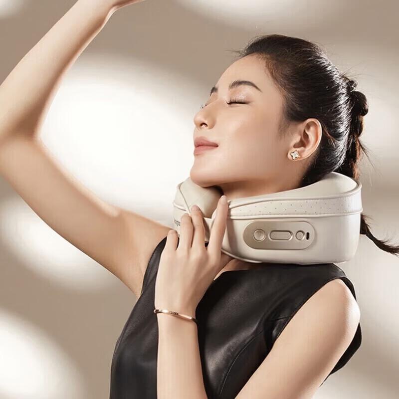 Westinghouse Neck Massager WCM-U209D CN plug (adapter included)