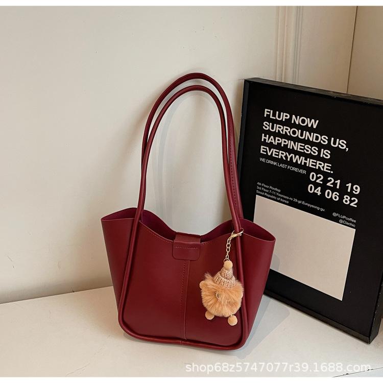 Korean Simple Bucket Bag Women's 2025 New Casual Versatile Shoulder Tote Bag Fashionable Large-capacity Commuter Bag