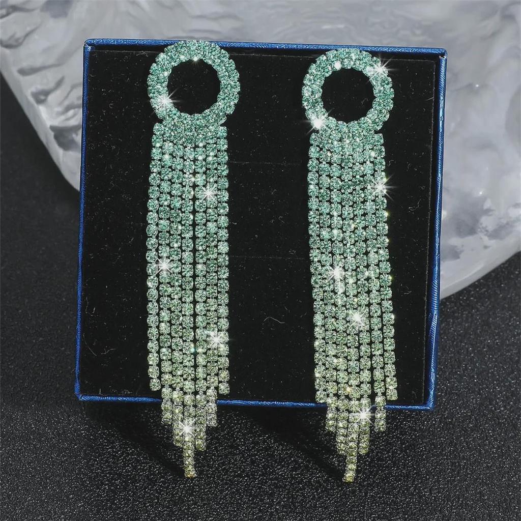 Роскошные европейские и американские серьги-кисточки со стразами: Элегантный дизайн с бриллиантами для женщин.