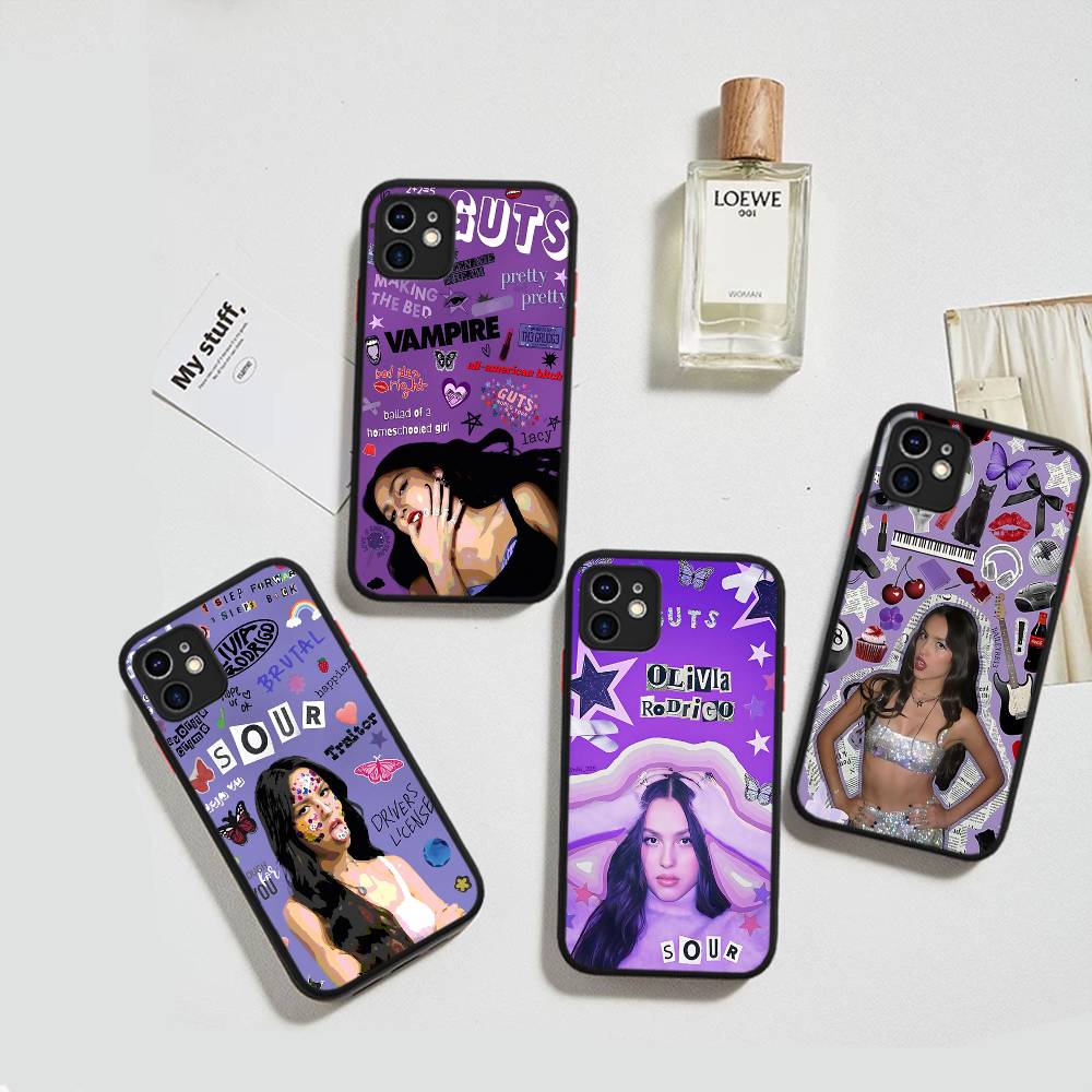 Чехол для телефона Singer O-Olivia GUTS R-RodrigoS Для IPhone 16 15 14 13 12 11 Pro Max Plus X XS MAX Черный Матовый Чехол для Телефона