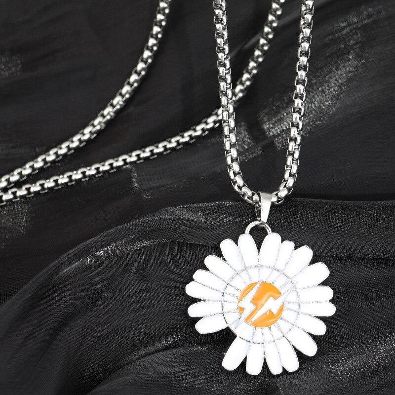 Bohemia Daisy Necklace Women Girls Jewelry White Daisy With Lightning Flower Pendant Stainless Steel Chain Collar Choker