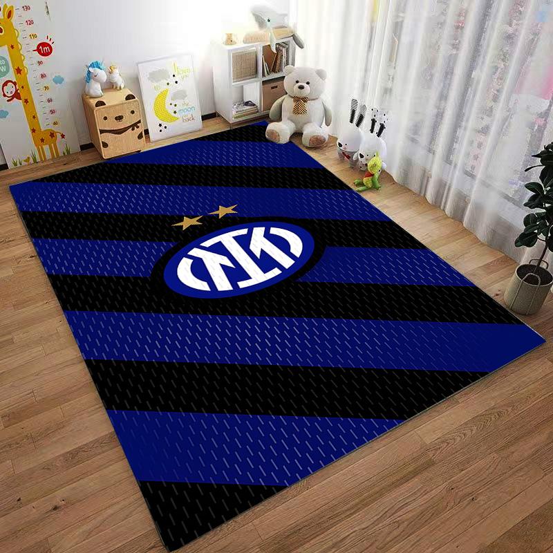 Полосатый ковер Inter Milan сине-черный с логотипом команды, звездами. Подходит для использования в качестве противоскользящего покрытия для гостиной, спальни, диванов