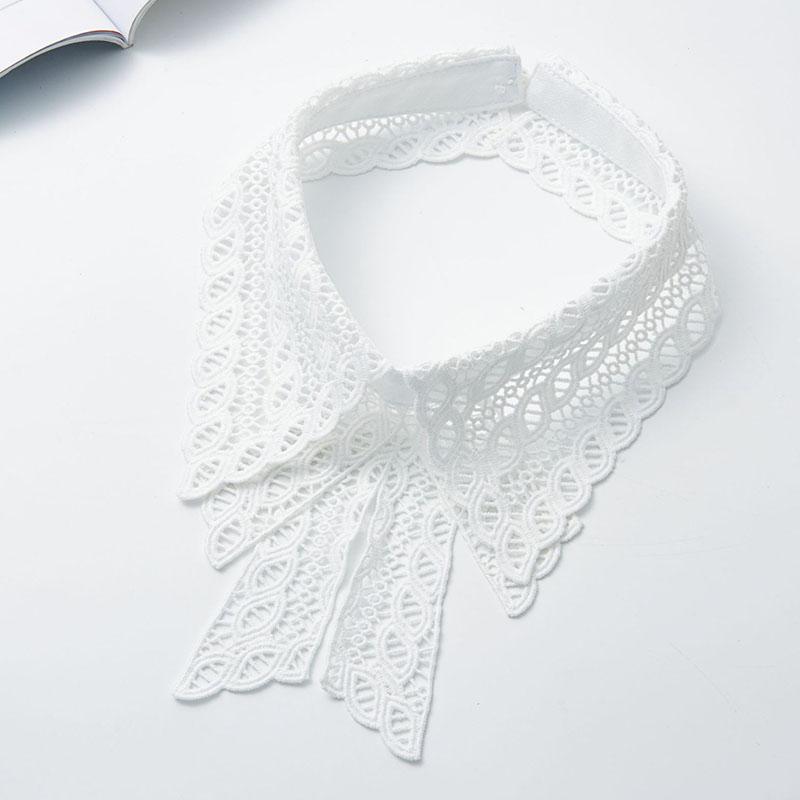 Vintage Embroidery Fake Collar For Women White Lace Hollow False Detachable Collar Lapel Shirt Tie Necklace Clothes Accessory