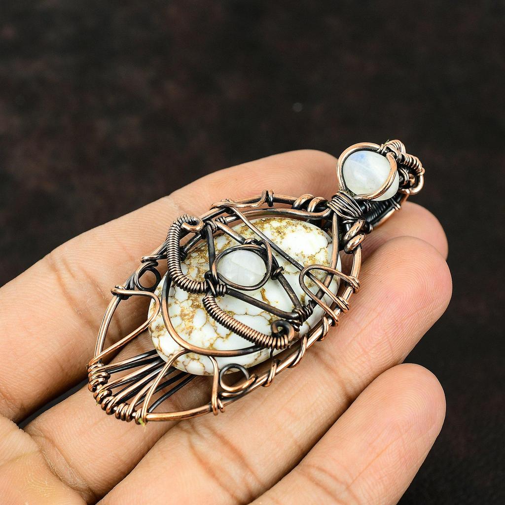 Кулон Медный с Магнезитом Дикая Лошадь Глаз Фатимы Драгоценный камень Медная Оплетка Ювелирные изделия Ручной работы Дизайнерский Кулон Радужный Лунный камень Кулон Глаз Фатимы