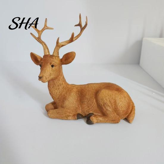 Resin Animal Statues Reindeer Figurine, Faux Wood Grain Christmas Deer Statue, Office Desk Accessories Vintage Tabletop Ornament for Home Window