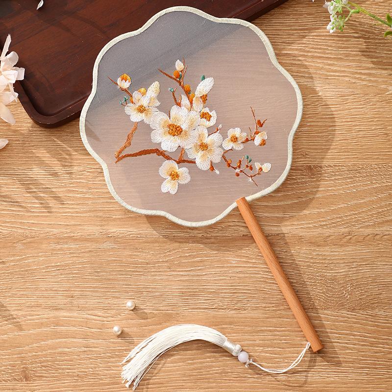 Китайский веер Полупрозрачный с длинной ручкой и кисточкой Танцевальный веер Женский костюм Ханфу Ципао Вышивка Маленький круглый веер