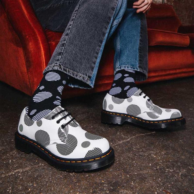 Dr. Martens Простые Удобные Плоские Повседневные Туфли Женская Обувь Белый 26877101