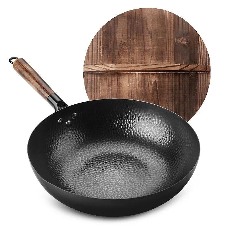 Handmade Cast Iron Wok 32cm Non-stick Skillet Wok Pans Household Cooking Pot Wooden Cover Gas Stove Induction Cooker Universal