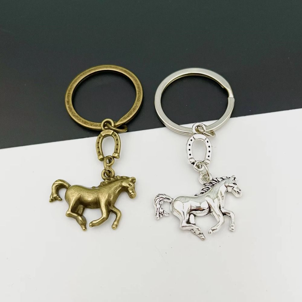 Creative Design Western Cowboy Keychain Metal Keychain Horses Pendant Keyring Key Accessory