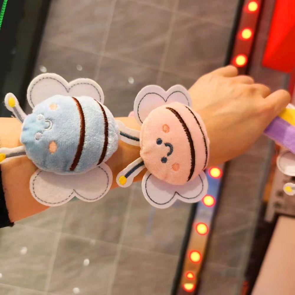 with Clap Circle Stuffed Huggers Slap Toy PP Cotton Bee Plush Wrist Band Home Decor