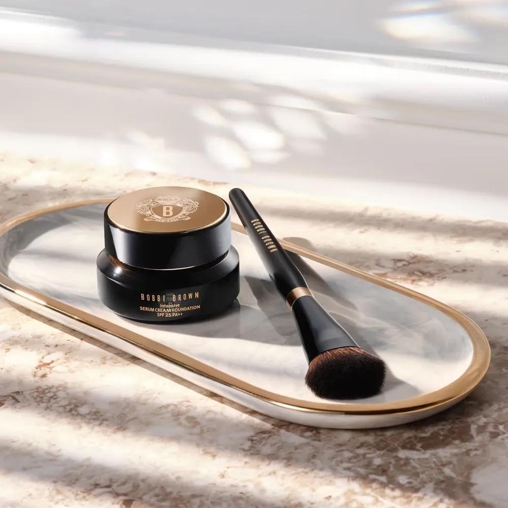 Bobbi Brown Intensive Serum Cream Foundation SPF25