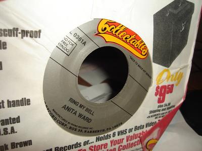7-дюймовая пластинка ANITA WARD - Ring My Bell / Don't Drop My Love COL0361 Коллекционное издание US Soul/Funk Б/у
