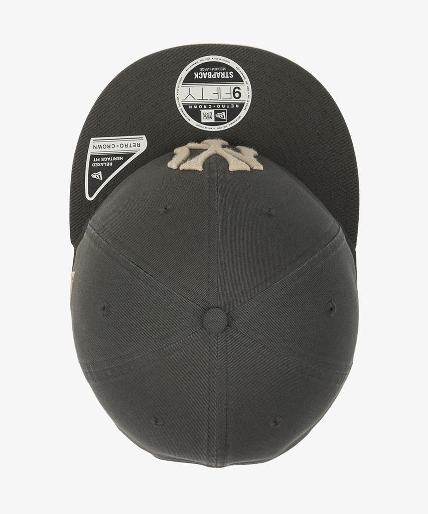 NEW ERA Mlb Cooperstown New York Yankees Big Logo Retro Crown Strapback Dusty Charcoal
