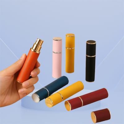10 мл Мини Флакон для Духов ПУ Кожа Эфирное Масло Спиртовой Спрей Вращающийся Флакон Многоразовый Спрей Атомайзер Флакон