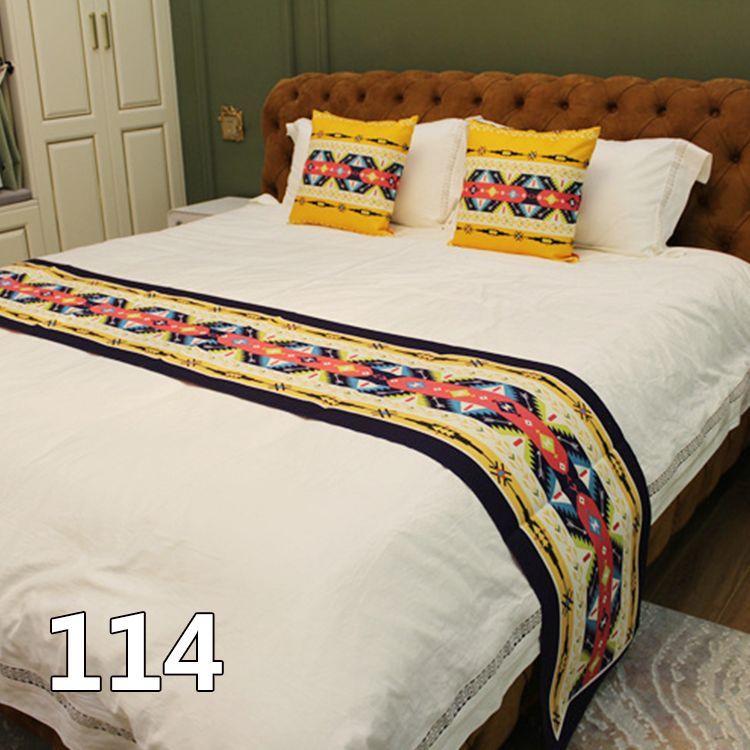 European Cotton and Linen Bed Flag with Diamond Shaped Flower Pattern Beds End Towel Hotel Homestay Special Bedding Bed End Cover Cushion Pillow