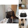 Trendy Vintage Shoulder Bag For Women Chic Mini Crossbody Bag In Classic Colors