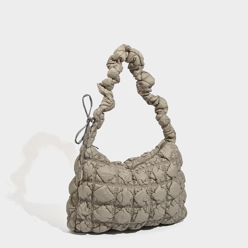 Popular Niche Design Senior Sense Pleated Bag Cloud Bag Fashion Matching Texture Trend Shoulder Bag Women's Bag