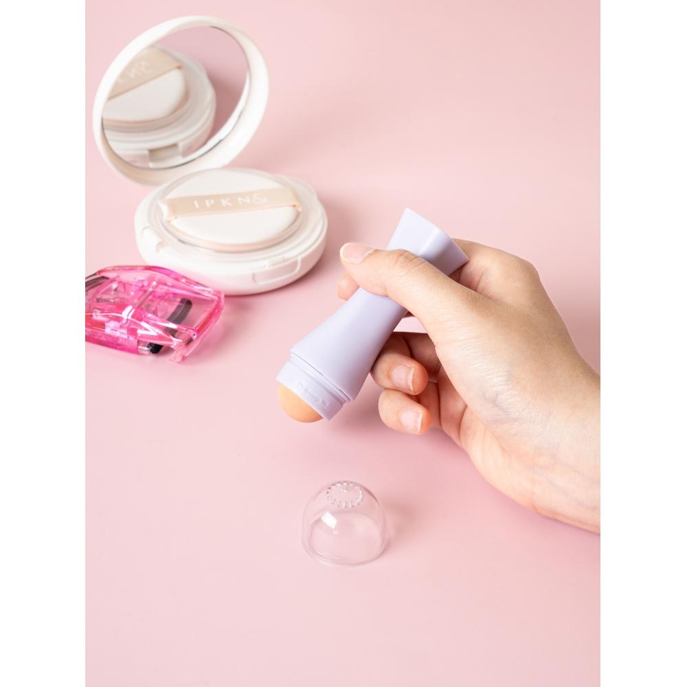 Daiso Portable Oil Removal Roller